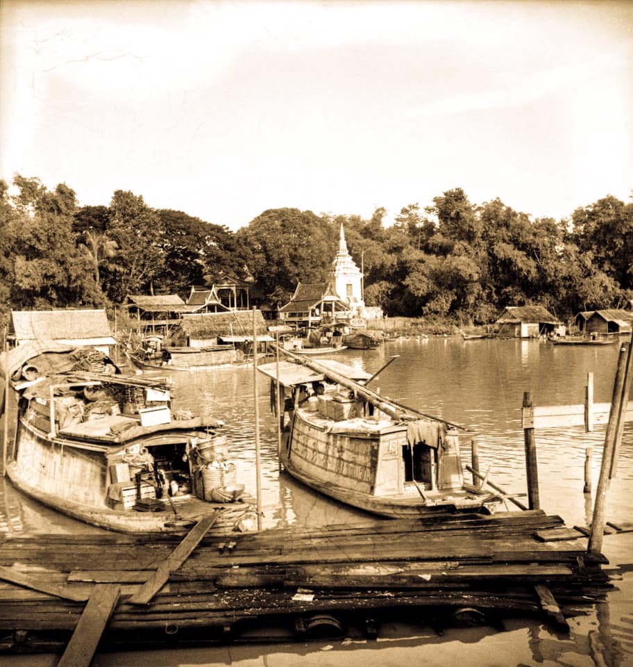 เรือสินค้า.jpg